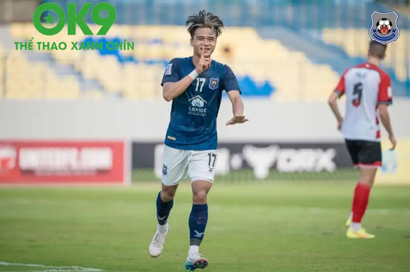 Bounphachan Bounkong đang thi đấu cho Svay Rieng của Campuchia